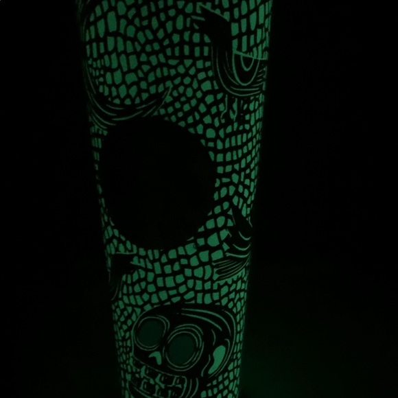 RARE LIMITED GLOW IN THE DARK STARBUCKS TUMBLER - Picture 2 of 2